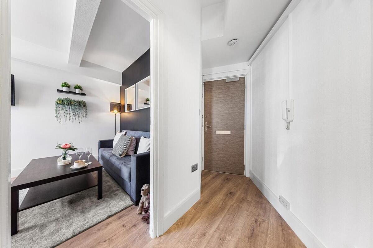 Central London Luxury, Relaxing Apartment! 2 Mins From Paddington Station! Номер фото