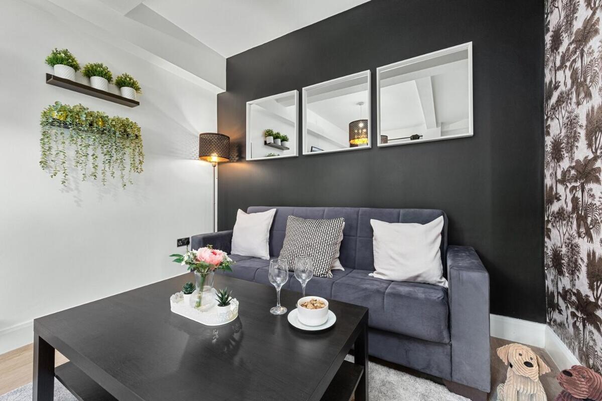Central London Luxury, Relaxing Apartment! 2 Mins From Paddington Station! Номер фото